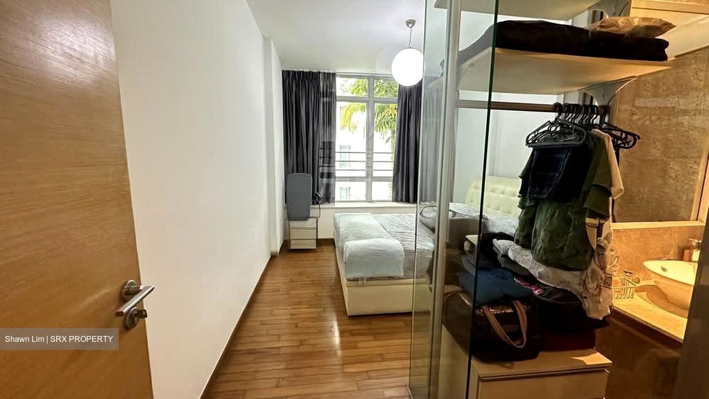 The Lakeshore (D22), Condominium #635948131